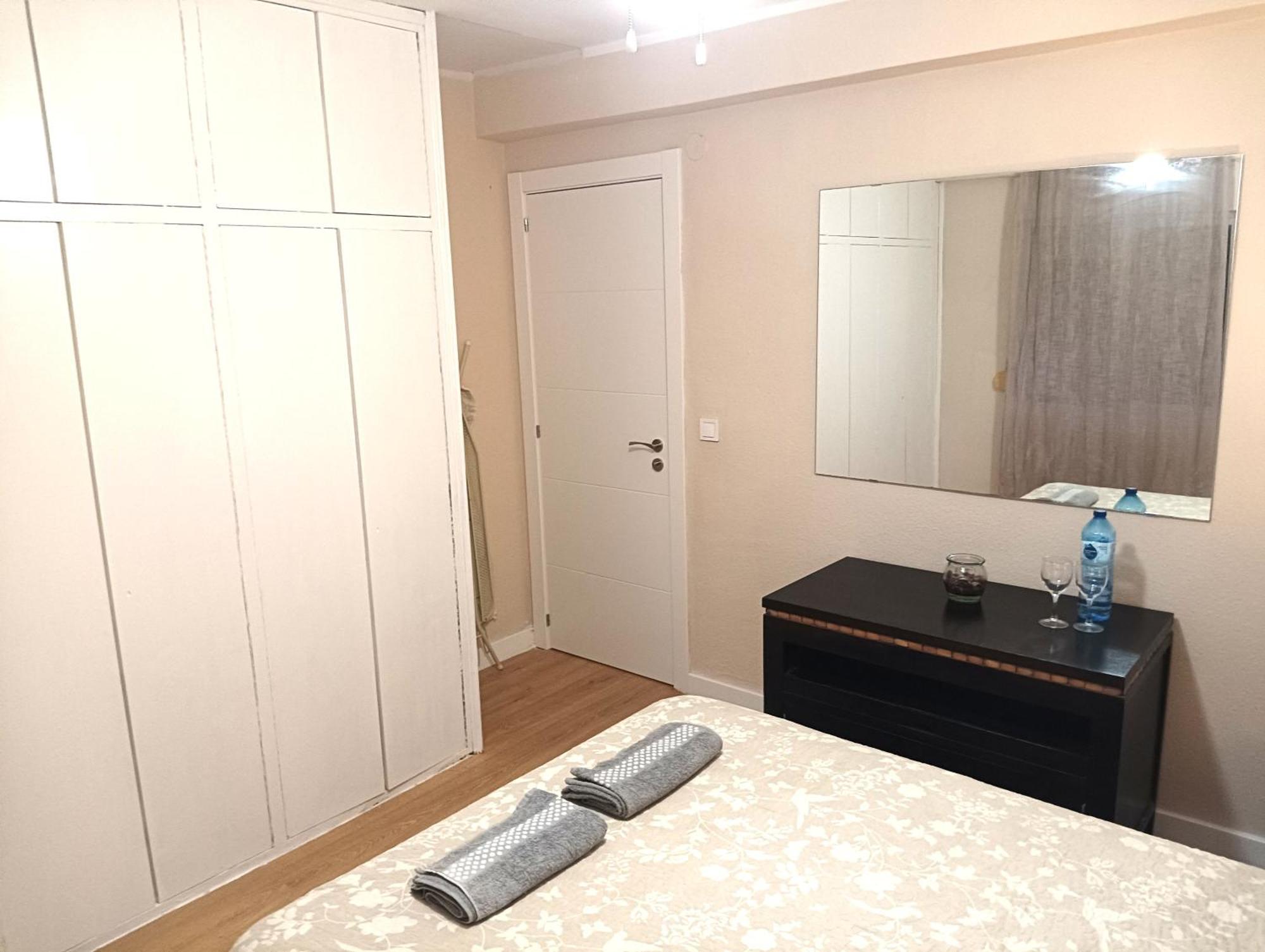 Habitaciones En Apartamento Compartido Delicias Room Cerca Del Mar, Aeropuerto, Ave Y Metro Malaga Phòng bức ảnh