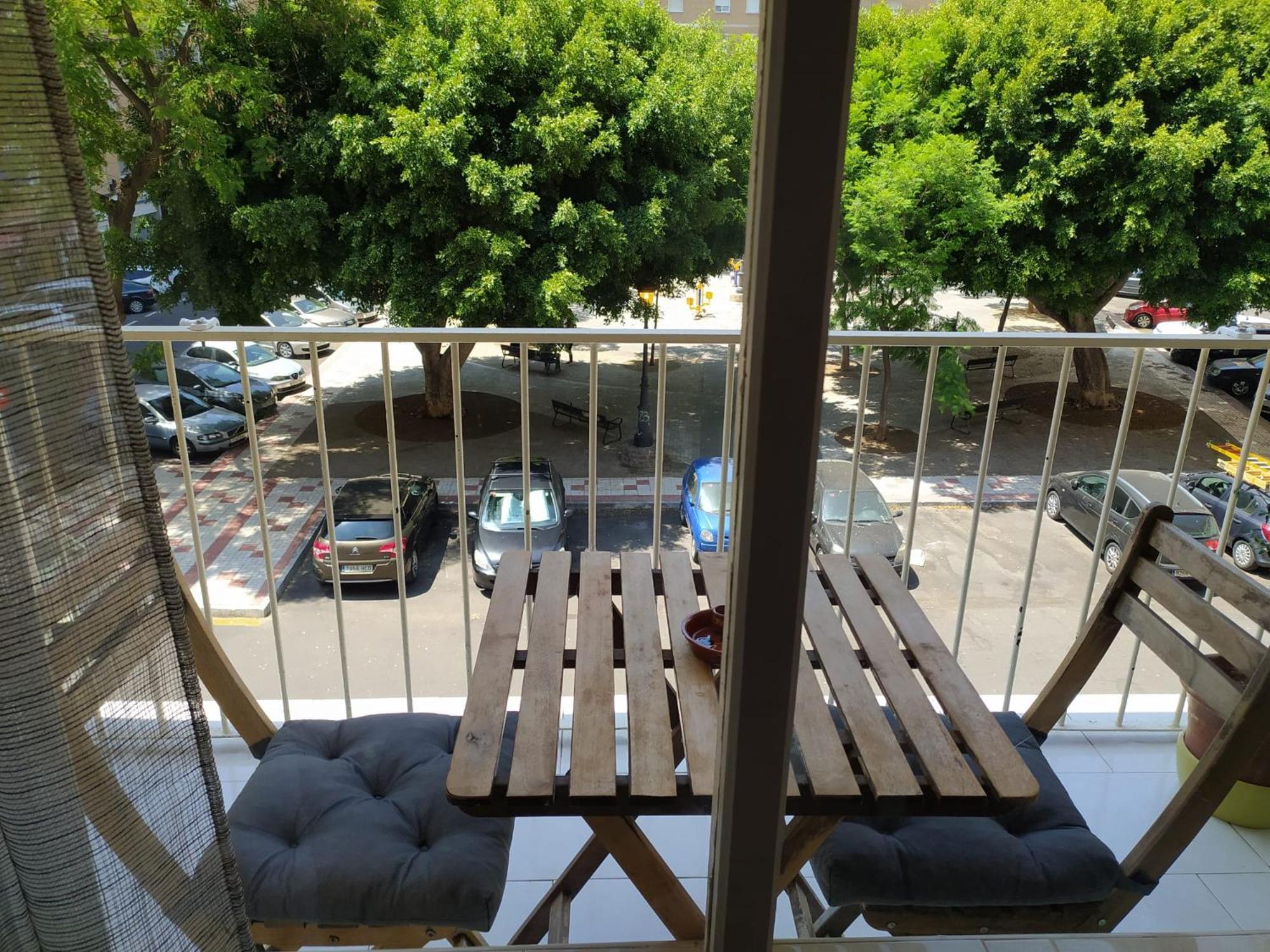 Habitaciones En Apartamento Compartido Delicias Room Cerca Del Mar, Aeropuerto, Ave Y Metro Malaga Ngoại thất bức ảnh