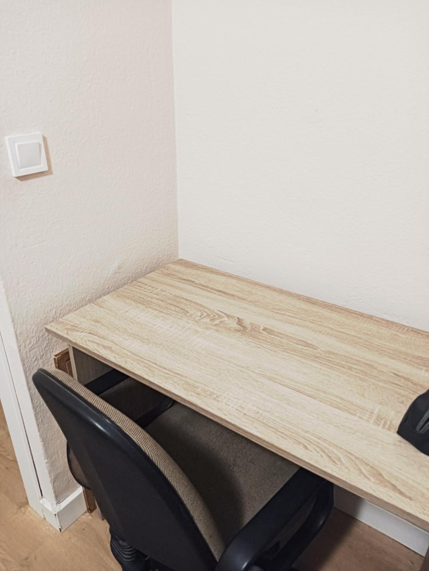 Habitaciones En Apartamento Compartido Delicias Room Cerca Del Mar, Aeropuerto, Ave Y Metro Malaga Ngoại thất bức ảnh