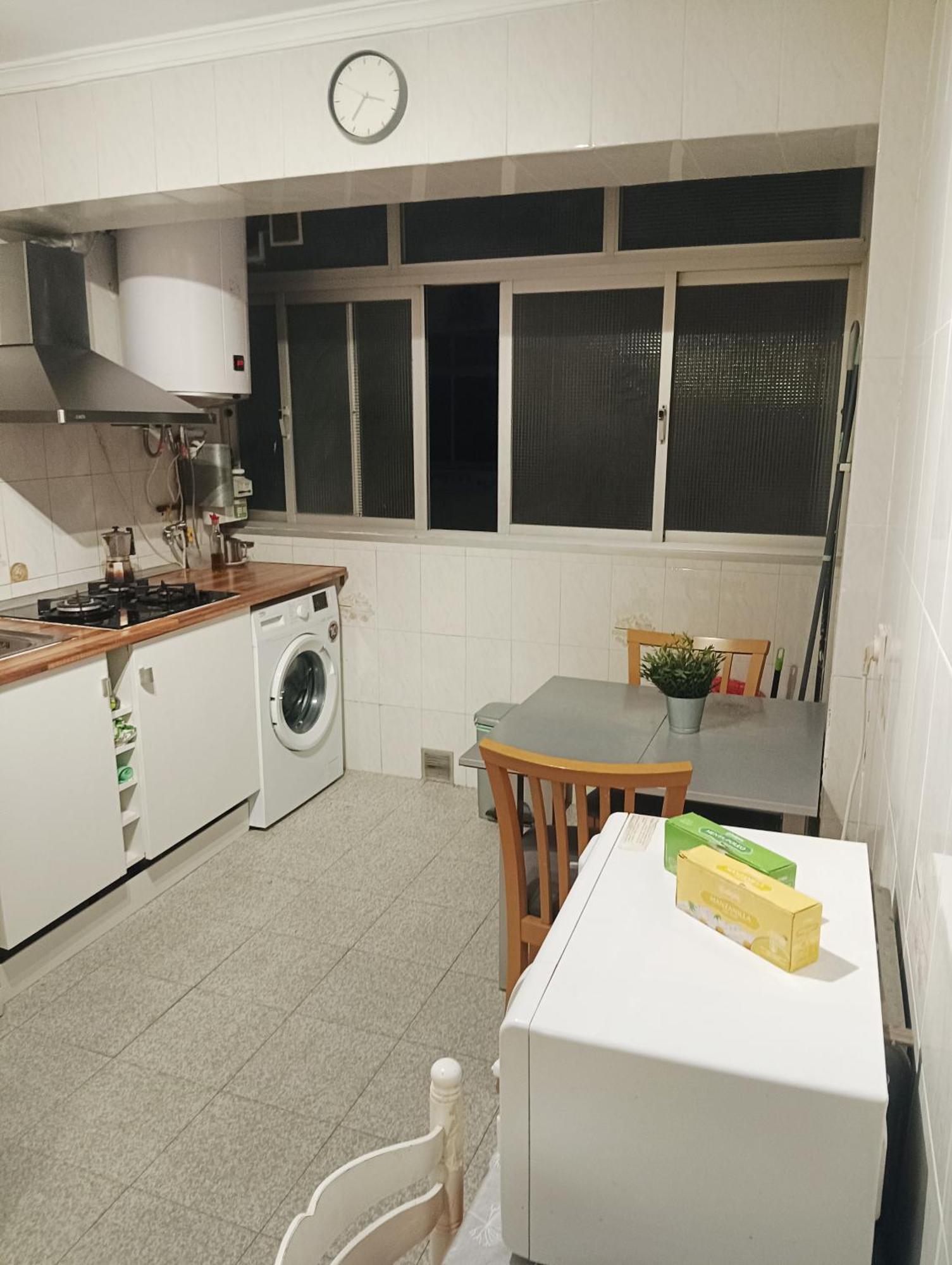 Habitaciones En Apartamento Compartido Delicias Room Cerca Del Mar, Aeropuerto, Ave Y Metro Malaga Ngoại thất bức ảnh
